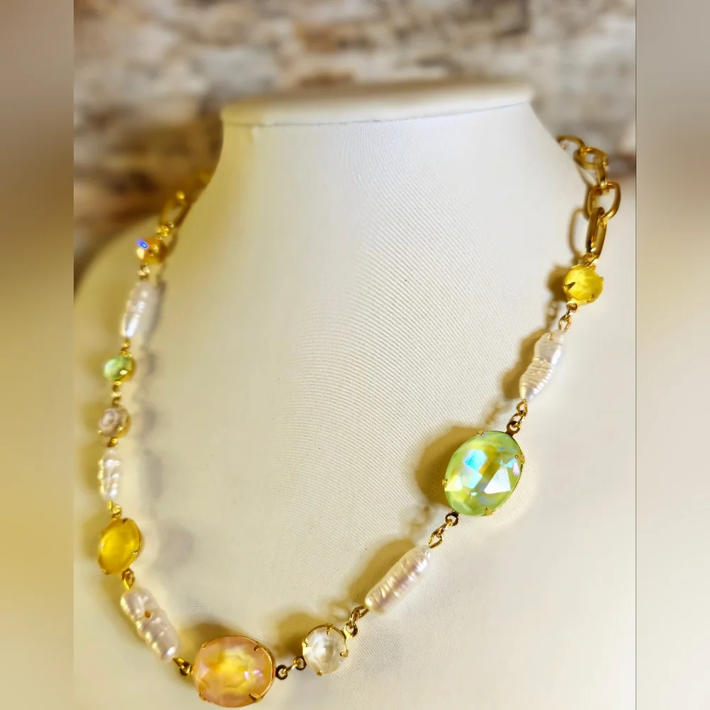 Mango Mint Crystal And Pearls In Classic Rae Gold Plated Necklace